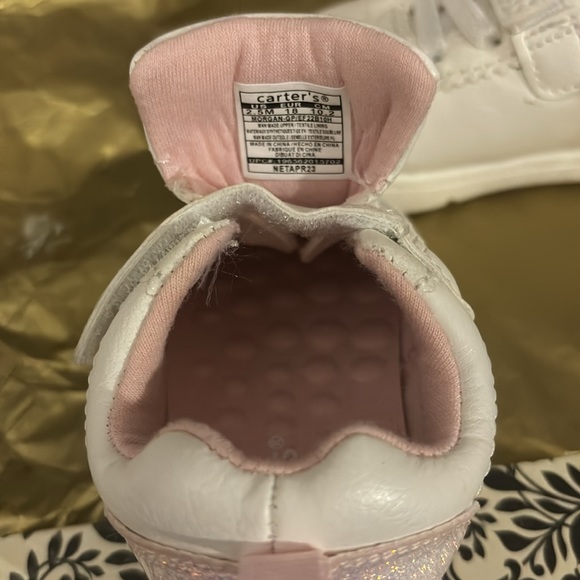 Carter’s white/pink toddler shoes. Size 2-5months. - Picture 4 of 6